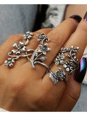 Bohemian 4pcs Trendy Antique Silvery Rings For Stacking or Individual Wear